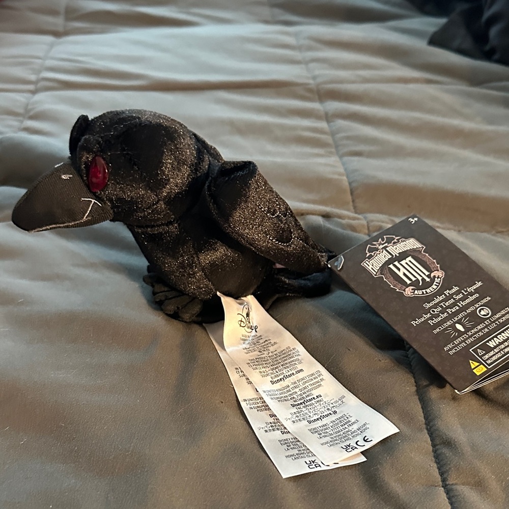 Disney Haunted Mansion, shoulder plush, Black Raven Plush with Red Eyes